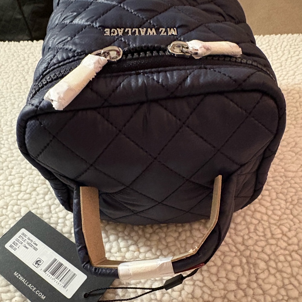 MZ Wallace Navy Quilted Vanity Case - A Great Gift! - Picture 7 of 10